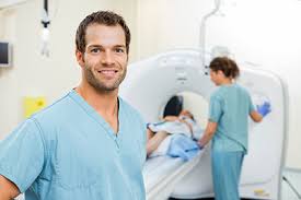 Avoir du contact avec le public. Devenir Infirmier Infirmiere Salaire Missions Competences Formation A Distance