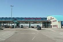 Die billigste ist per mitfahrdienst und kostet 4€. Slowakische Grenzubergange In Die Nachbarstaaten Wikipedia