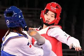 이다빈은 27일 일본 지바현 마쿠하리 메세 a홀에서 열린 2020 도쿄올림픽 태권도 여자 67㎏ 이하급 16강전에서. Y4c2fyjkclhwym
