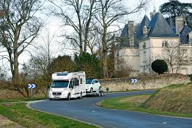 Pour souscrire une assurance remorque de bateau, il faut compter près de 40 €/an pour une garantie minimum d'un engin dont le ptac est supérieur à 750 kg. Remorque Et Camping Car Tout Savoir Le Monde Du Camping Car