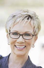 Jul 10, 2016 beste kurze frisuren für frauen über 60 jahre alt, kurze frisuren für frauen über 60 mit feinem haar, kurze frisuren für frauen über 60, mit brille. Kurzhaarfrisuren Damen 2018 Mit Brille Kurzhaarfrisuren Haarschnitt Kurz Haarschnitt