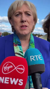 Nidge N Heather Humphrey Clip