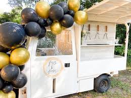How to start a bar from nothing? Fizz Foam Tallahassee Alumna Brings The Capital City Its First Ever Mobile Bar Business