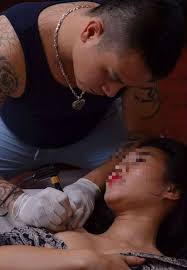 Hình xăm trái tim nhỏ ở ngón tay. Chang Thá»£ XÄƒm Tráº£i Long Vá» Goc Khuáº¥t Nháº¡y Cáº£m Cá»§a Nghá»