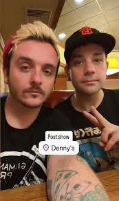 Emo band seeking show