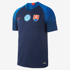 Nike slowakei herren heim trikot em 2020 blau/dunkelblau. Fussball Slowakei Trikots Nike De