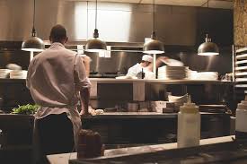 Quelles qualités faut il avoir pour etre professeur des écoles ?et educateur jeune enfants ??? Quels Sont Les Salaires Et Les Debouches D Un Cuisinier