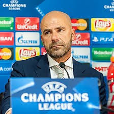 Die mannschaft kämpft, gibt nicht auf bei rückschlägen und spielt richtig guten fußball. Peter Bosz Wikipedia