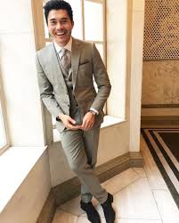 Ravenna diagram iii by henry gould: Lupakan Dulu Oppa Oppa Korea Ini 15 Pesona Aktor Crazy Rich Asians Henry Golding Dalam Setelan Jas