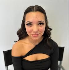 My first face ever in my studio NEEDS...