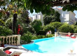 Hotel Sainte Valerie Hotel Rue De L Oratoire 06160 Antibes Adresse Horaire