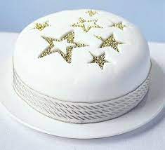We've got lots of simple christmas cake decorating ideas and designs for you to try this year. Lynda Jane Cakes Christmas Cake Decoration Christmas Cake Designs Christmas Cakes Easy Easy Christmas Cake Decorating Ideas