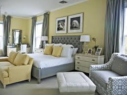 Piecey combination is a great decision for those who like to mix. 15 Cheery Yellow Bedrooms Grey Bedroom Design Light Yellow Bedrooms Yellow Bedroom Decor