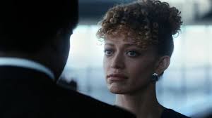 I think some of you are overestimating Natalie in this scene :  r/SeveranceAppleTVPlus