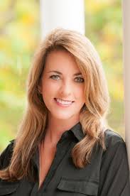 Carmen Ryan's Instagram, Twitter & Facebook