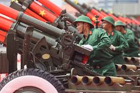 Tourists enjoy cannon firing rehearsal in Ho Chi Minh City ahead of April  30 celebration - VnExpress International