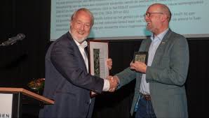 Meer ideeën van jaap van der laan. Dik Mevius Retires After 25 Years Of Research Into Antibiotic Resistance Wur