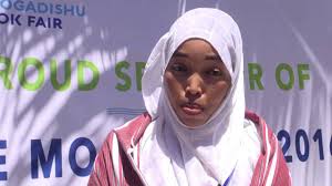 MOGADISHU BOOK FAIR 2016 'CARWADA MUQDISHO' Gabdho & Wiilal Da'yar oo soo  Bandhigay Buugaag Tayo leh