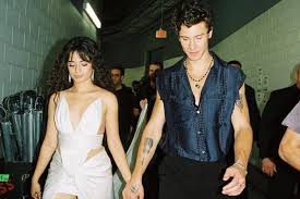 Height 6 ft 2 in or 188 cm radio and internet personality, jojo wright measured him and according to him, shawn is 6 feet 2 inches tall. Shawn Mendes And Camila Cabello Keep Getting Spotted Around Toronto