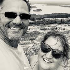 What are some dog-friendly areas to live in Florida?