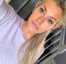 ⛔️scam⛔️ i was scammed out of $120 and its been to long for me to describe  it with my bank (well i think) Flora olivera