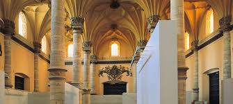 Zaragoza is a warm and inviting city strategically located between madrid, barcelona, bilbao, valencia and toulouse. Warenborse Von Zaragoza In Zaragoza Spain Info Auf Deutsch
