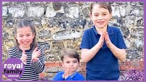 Prinz louis feiert seinen ersten geburtstag. Prince George Princess Charlotte And Prince Louis Join Royal Family In Applause For Nhs Workers Youtube