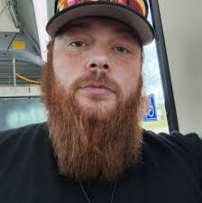 What clans are 420 friendly and suitable for a gamer?