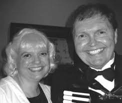 Robert Mamer's Instagram, Twitter & Facebook