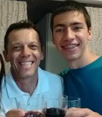 Fernando Tonet Tecnico Do Altos Encontra Filho Apos Quatro Dias Futebol Interior