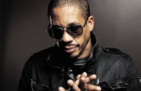 Joey Starr Devoile Une Photo De Maitre Gims Sans Lunettes Et Le Compare A Rene La Taupe