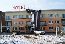Eudict (european dictionary) is a collection of online dictionaries for the languages spoken mostly in europe. Hotel Hokejka Prievidza Priwitz Hotels Unterkunfte Travelguide Sk