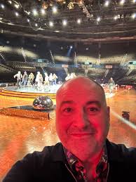 Best of luck to Wynne Evans 🏴󠁧󠁢󠁷󠁬󠁳󠁿❤️ Strictly Come Dancing tour  kicks off tonight 🕺