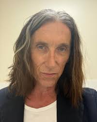 🤣 What the hell so I'm not even in the "old" category now!? What am I  ancient? 😑