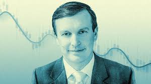 He has never done a hot second of economic analysis': Senator Chris Murphy 