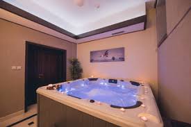 The address boulevard is a city lifestyle resort set in downtown dubai. Detouroper Bulevard Predeal