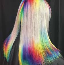 Vuoi un colore di capelli davvero luminoso? Capelli Fluo La Novita Per L Estate 2019 Vanityfair It