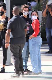 My doctors said that i had five to 10 more minutes. image captionlovato sang the national anthem at the 2020 super bowl. Demi Lovato In Casual Outfit Shopping On Rodeo Drive In Beverly Hills 07 27 2020 Celebmafia