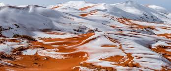 Mais une chute de seulement quelques centimètres suffit elle aussi à perturber gravement le trafic routier, ainsi que les circulations aérienne et ferroviaire. Images Spectaculaires De La Neige Dans Le Desert Du Sahara Ladepeche Fr
