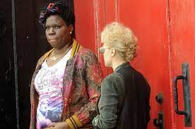 yet another view of holtz s hair that i want kate mckinnon ghostbusters kate mckinnon jillian holtzmann