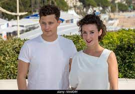 Komplette biographie zu charlie gustafsson. Schauspieler Charlie Gustafsson Und Hedda Rehnberg Pose Bei Der Mipcom In Cannes Frankreich Am 17 Okt 2017 Stockfotografie Alamy