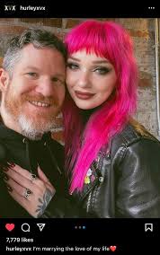 Andy is getting married! 😍💍 : r/FallOutBoy