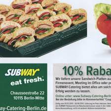 Subway (also known as doctor's associates inc.) is an american fast food restaurant franchise that primarily sells submarine sandwiches (subs), salads and beverages. Subway Tegel De Sandvic Mekani
