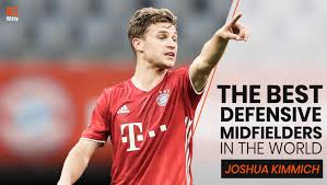 Then bayern manager pep guardiola talks to joshua kimmich at the final whistle in dortmund in 2016. Joshua Kimmich The Footballing Anomaly Who Brings Order To Bayern Munich Ruiksports Com