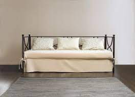 Una poltrona letto piccola, versatile e facile da trasformare in un letto singolo. Divano Ferro Battuto Letto Duetto Con Eventuale 2 Letto Estraibile
