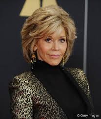At a press conference for grace and frankie last month, stars jane fonda and lily tomlin told reporters that supporting players martin sheen and sam waterston were being paid the same as they were, and they weren't happy with it. Jane Fonda Glows At Grace And Frankie Premiere Jane Fonda Hairstyles Hair Styles Medium Length Hair Styles