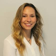 Eve Hein's Instagram, Twitter & Facebook