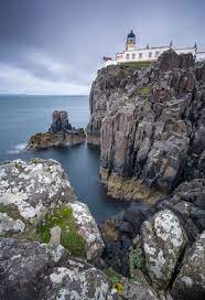 Whether they had ancestors from the island, have seen its landscape in one of the many films it appears in or simply know the name and want to experience the place neist point lighthouse. Lighthouse At Neist Point Isle Of Skye Scotland Leinwandbilder Fur Jedes Ambiente Photowall
