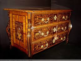 Rare Commode 17eme Louis Xiv