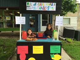 Clark Enlisted The Help Of His Sister Sophie And They Offered A Free Cookie With Purchase Lemonade Bloomington Day